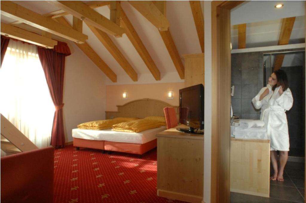 Hotel Scoiattolo Tesero Dış mekan fotoğraf